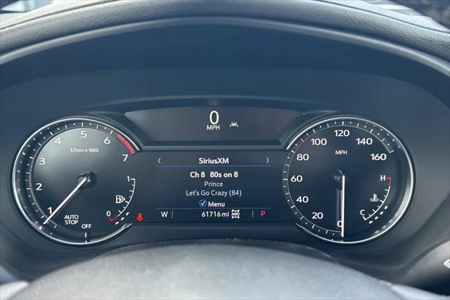 2023 Cadillac XT4 AWD Premium Luxury