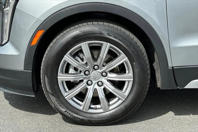 2023 Cadillac XT4 AWD Premium Luxury
