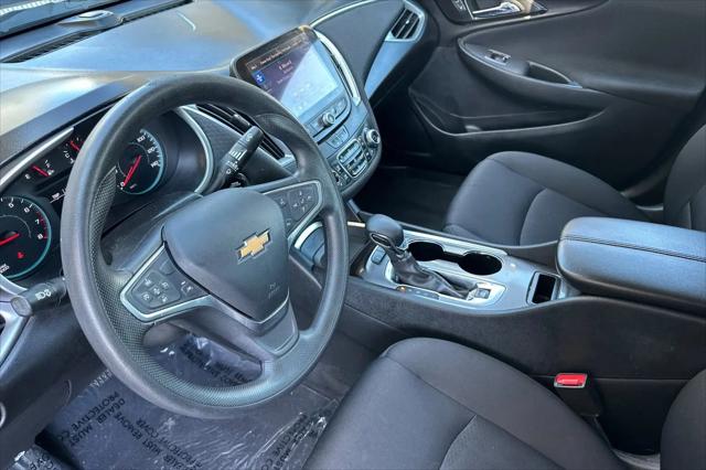 2022 Chevrolet Malibu FWD LT