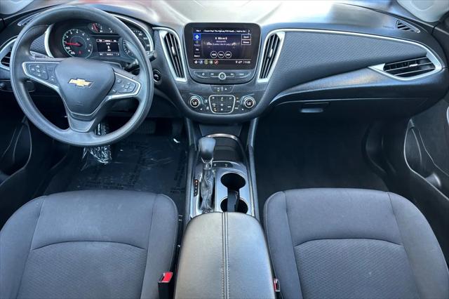 2022 Chevrolet Malibu FWD LT