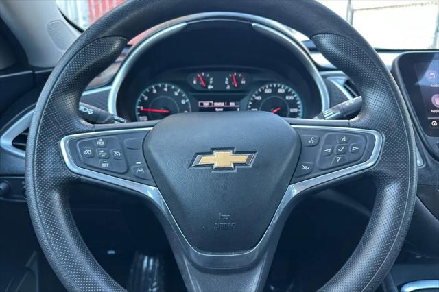 2022 Chevrolet Malibu FWD LT