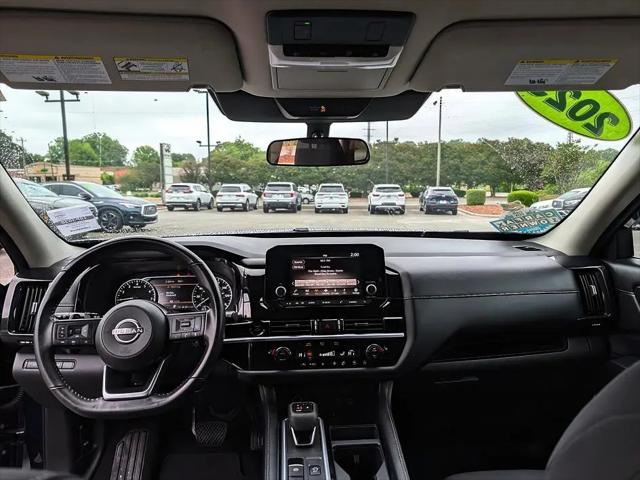 2025 Nissan Pathfinder SV 4WD