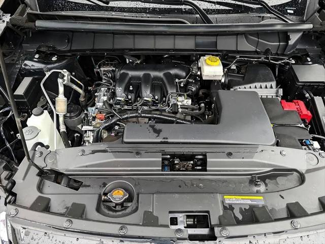 2025 Nissan Pathfinder SV 4WD