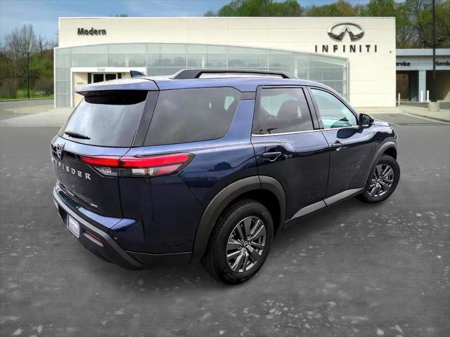 2025 Nissan Pathfinder SV 4WD