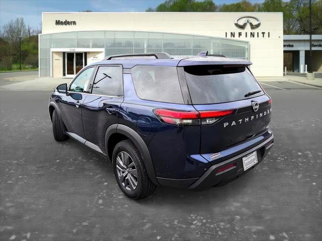 2025 Nissan Pathfinder SV 4WD