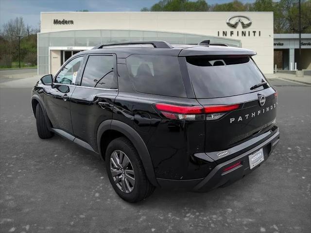 2025 Nissan Pathfinder SV 4WD
