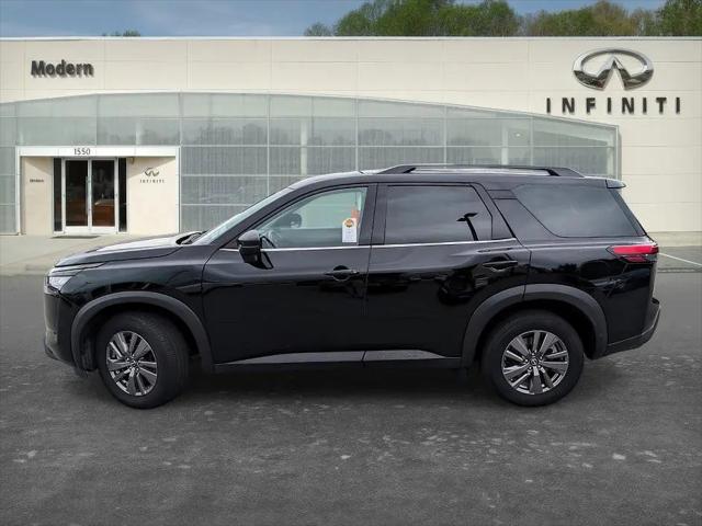 2025 Nissan Pathfinder SV 4WD