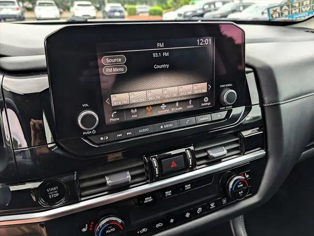 2025 Nissan Pathfinder SV 4WD