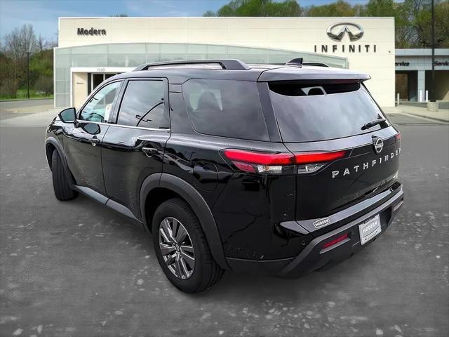 2025 Nissan Pathfinder SV 4WD