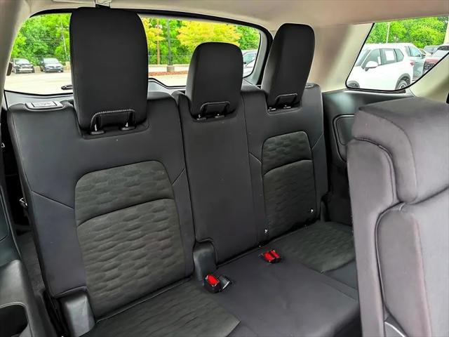 2025 Nissan Pathfinder SV 4WD