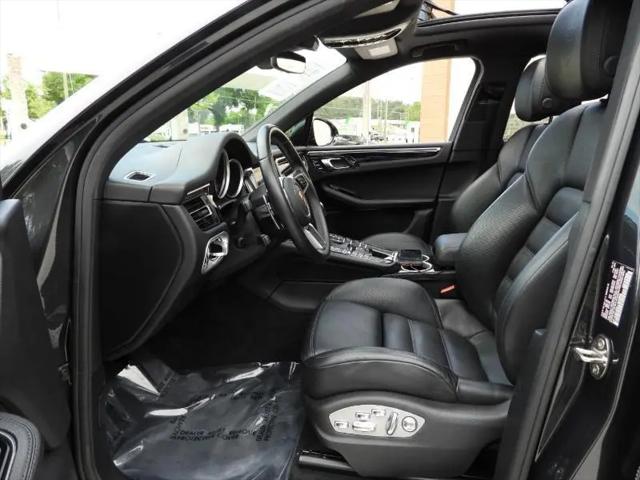 2020 Porsche Macan S