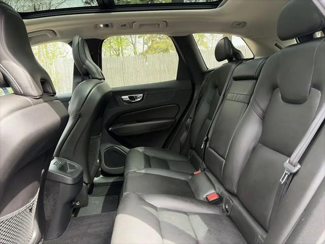 2019 Volvo XC60 T5 Momentum