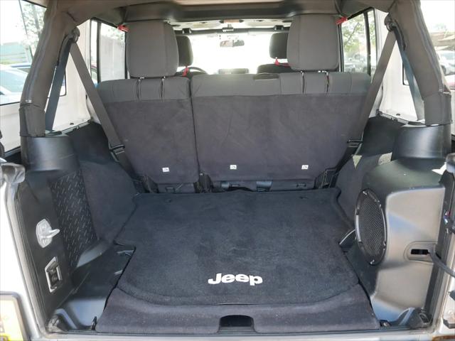 2012 Jeep Wrangler Unlimited Sahara