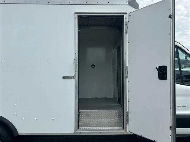 2023 Ford Transit Cutaway T-350