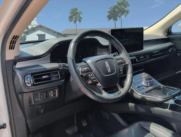 2022 Lincoln Nautilus Standard