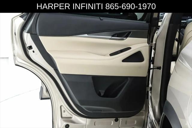 2023 INFINITI QX60 LUXE AWD