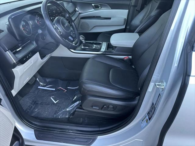 2023 Kia Carnival MPV LX Seat Package