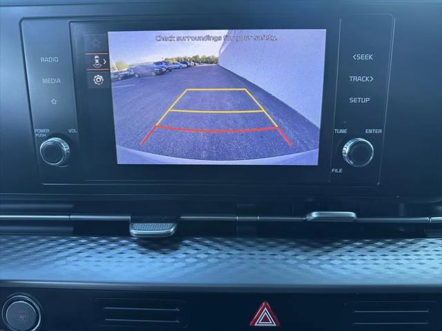 2023 Kia Carnival MPV LX Seat Package