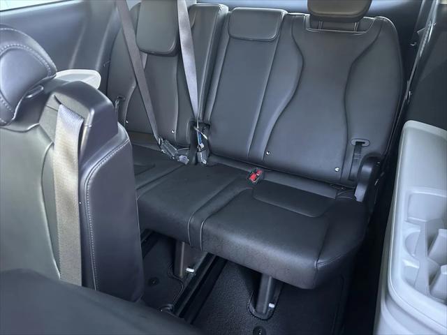 2023 Kia Carnival MPV LX Seat Package
