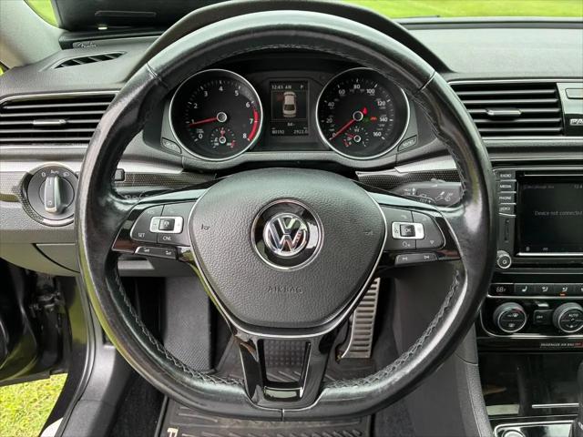 2019 Volkswagen Passat 2.0T SE R-Line