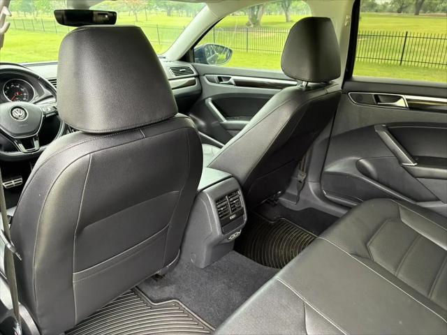 2019 Volkswagen Passat 2.0T SE R-Line