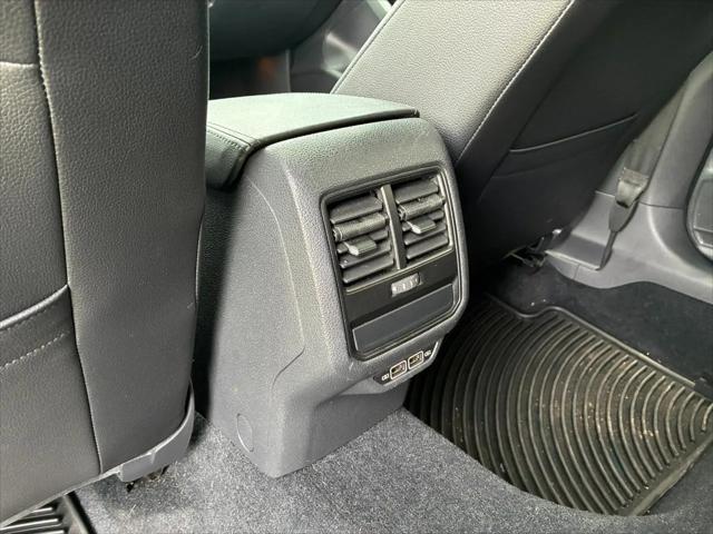 2019 Volkswagen Passat 2.0T SE R-Line