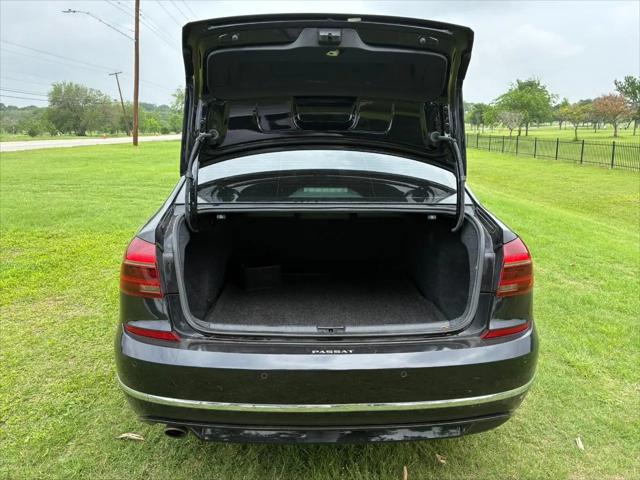 2019 Volkswagen Passat 2.0T SE R-Line