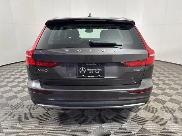 2025 Volvo V60 Cross Country Plus, B5 AWD Gas (mild hybrid)