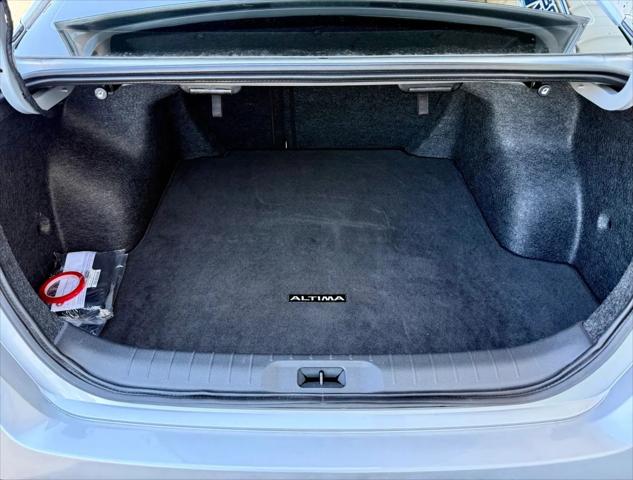 2025 Nissan Altima SR AWD