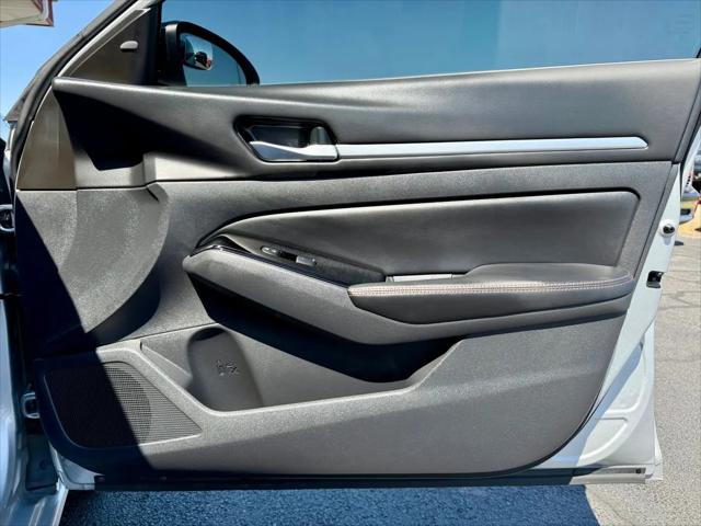 2025 Nissan Altima SR AWD