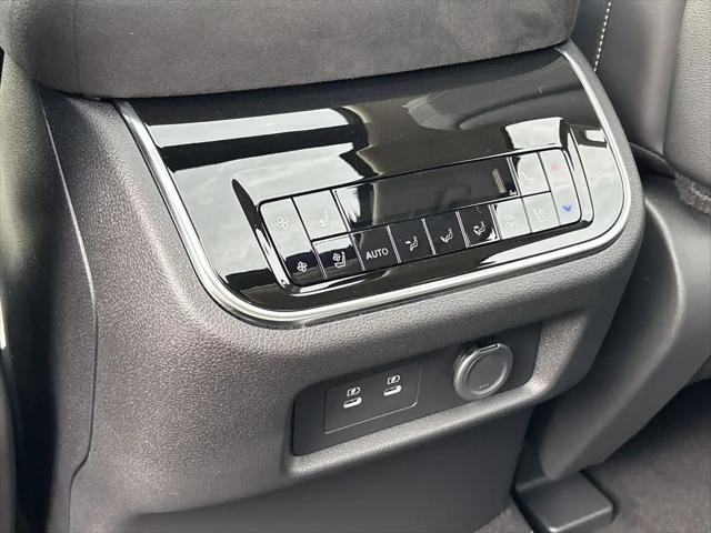 2026 INFINITI QX80 LUXE AWD
