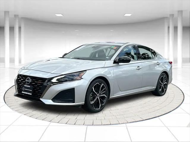 2024 Nissan Altima SR FWD for sale in Mission Hills, CA