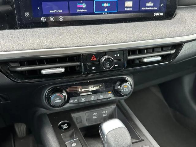 2026 Nissan Kicks SV