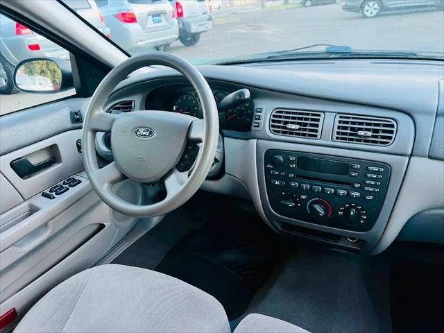 2007 Ford Taurus SE