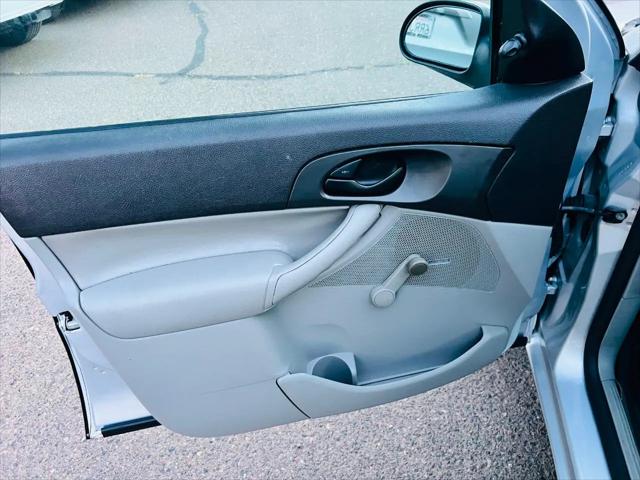 2006 Ford Focus ZX4