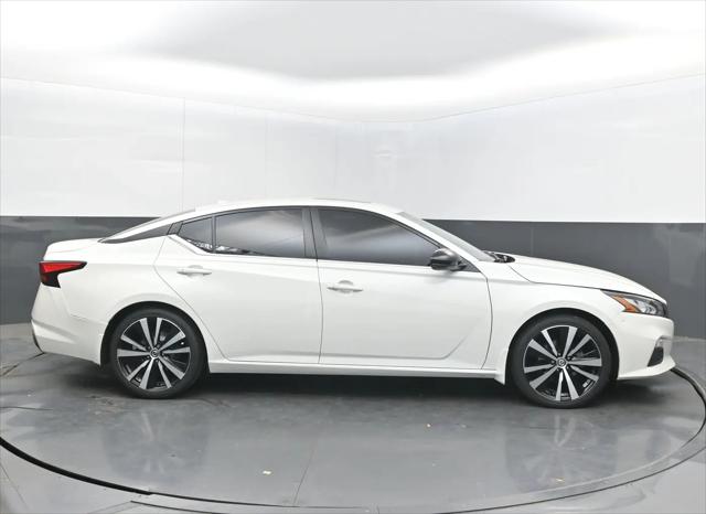 2021 Nissan Altima SR FWD
