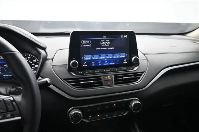 2021 Nissan Altima SR FWD