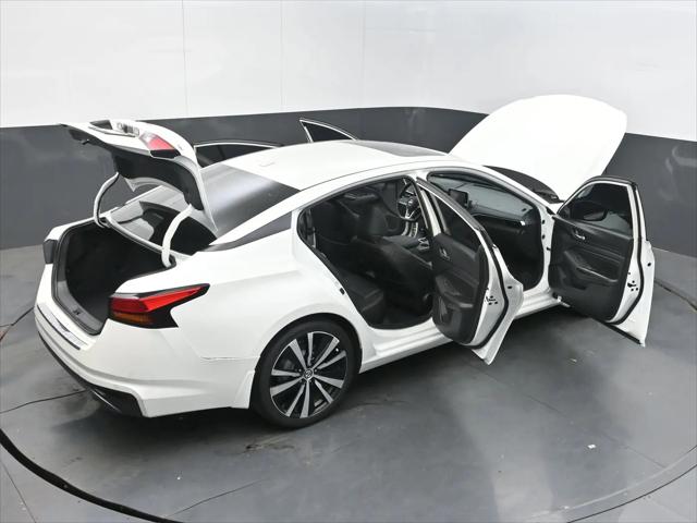 2021 Nissan Altima SR FWD