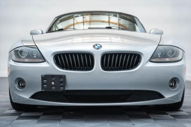 2005 BMW Z4 2.5i