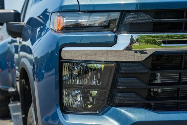 2026 Chevrolet Silverado 3500HD Crew Cab, Long Bed, LT Dual Rear Wheel, RWD