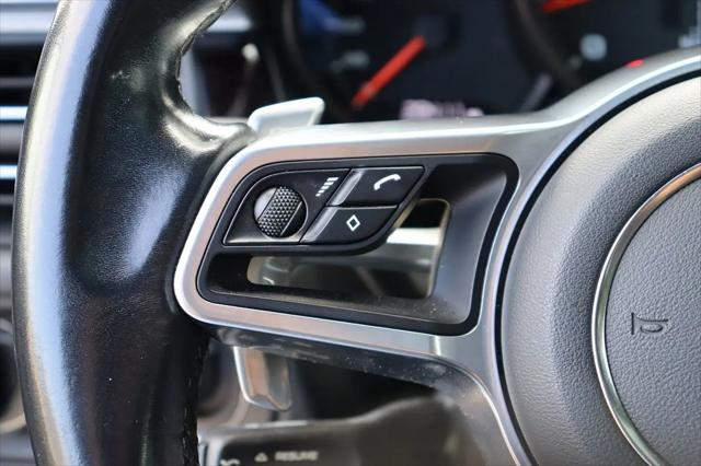 2021 Porsche Macan Macan
