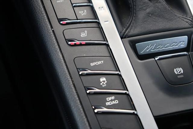 2021 Porsche Macan Macan