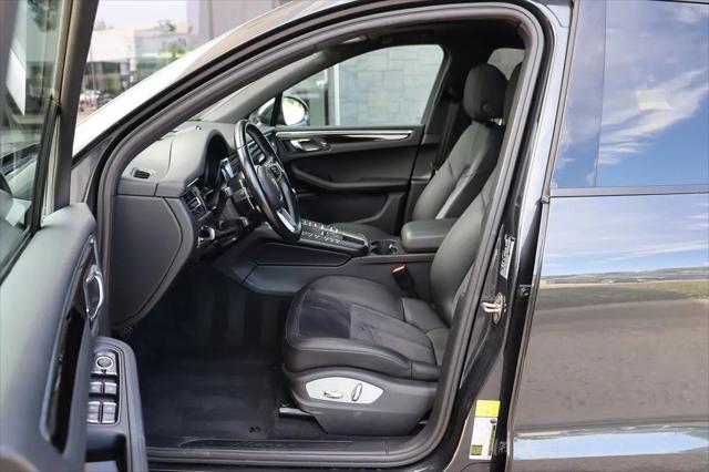 2021 Porsche Macan Macan
