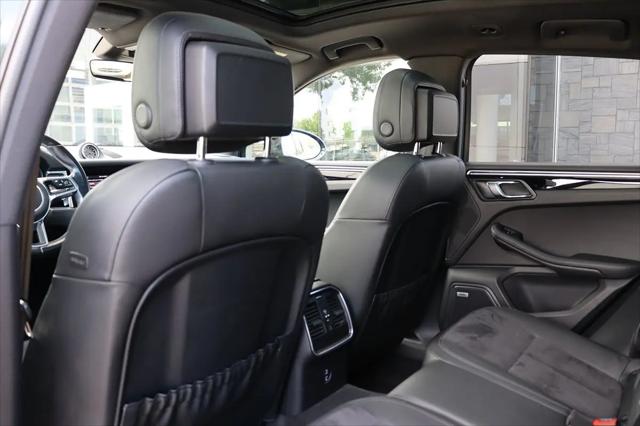 2021 Porsche Macan Macan