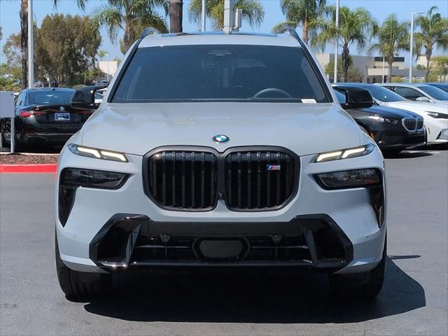 2025 BMW X7 M60i