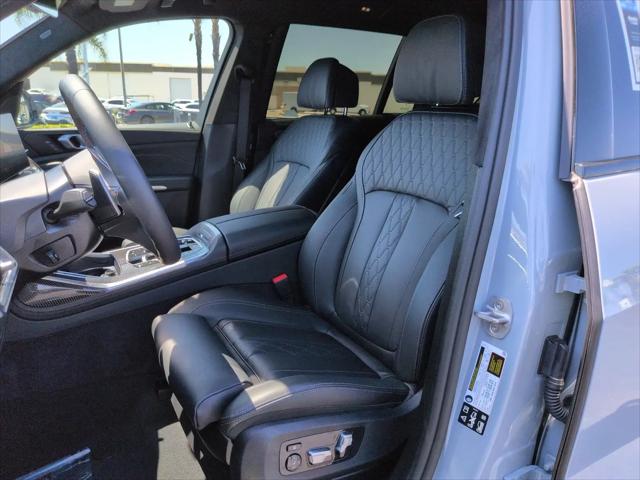 2025 BMW X7 M60i