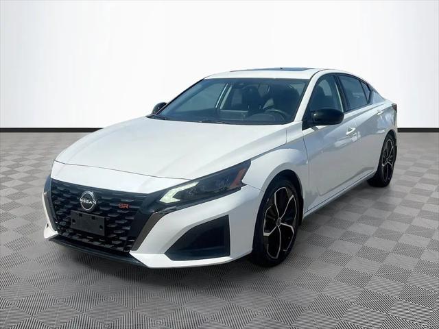 2023 Nissan Altima SR FWD
