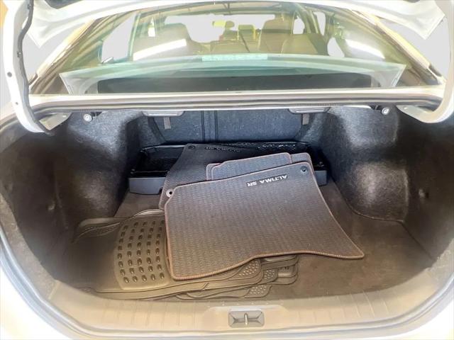 2023 Nissan Altima SR FWD