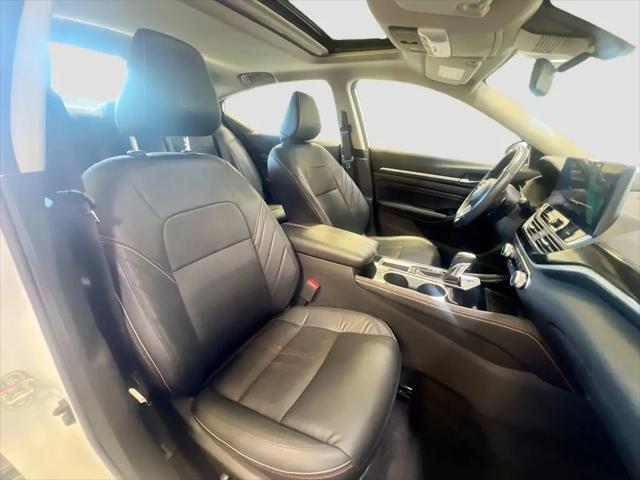 2023 Nissan Altima SR FWD