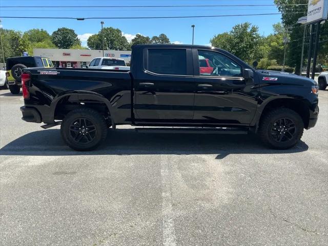 2026 Chevrolet Silverado 1500 4WD Crew Cab Short Bed Custom Trail Boss